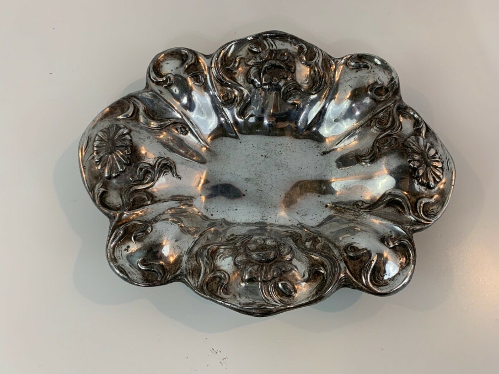 Antique Barbour Silver Co. Silver Plate Art Nouveau Decorative Bowl